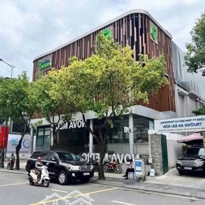 bán nhà vị trí vàng mặt tiền nguyễn văn trỗi - dt: 16x35m - ctxd: 2 hầm + 15 lầu - giá bán: 150 tỷ