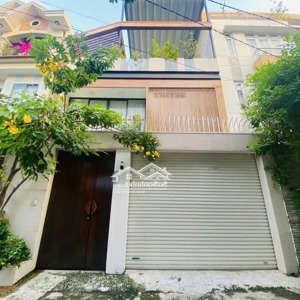 cần bán gấp nhà trần bình trọng p1 quận 5. dt 82,8m2/3tỷ88 gần đại lộ võ văn kiệt, cho thuê 28tr/th