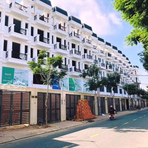mở bán 20 căn nhà phố ngay nguyễn trung trực đường 12m 150m2 shr cách ql1a 30m