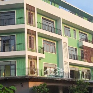 cần cho thuê gấp nhà xây sẵn 166m2 ngang 8,8m dài 23m làm xưởng hoặc văn phòng - lô góc 2 mặt tiền