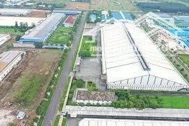Cho thuê xưởng 3200m2. Có sẵn cẩu trục. Giấy phép đầy đủ, Nam Tân Uyên, Bình Dương