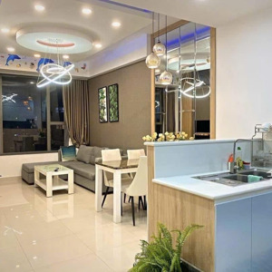 chủ chạy án cần tiền bán căn hộ chung cư đẹp, nhiều tiện ích ở river gate, 1,81 tỷ, 70m2