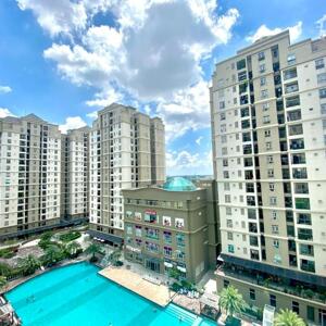 Cho thuê căn góc chung cư Gia Hoà full nội thất view hồ bơi