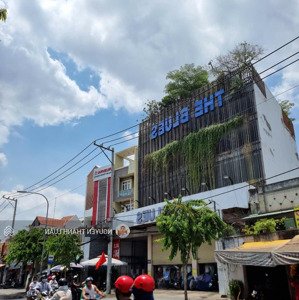 tòa nhà 6 tầng..600m...mặt tiền ngay ql22..tiện làm vp cty or trường học
