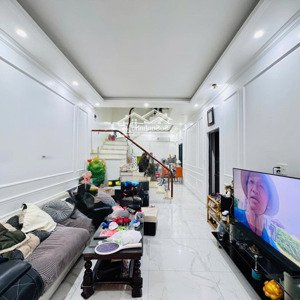 nhà dân phố trung lực ô tô vào nhà hơn 3 tỷ