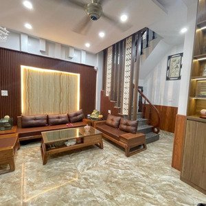 hoàng đạo thành- nhà đẹp dân xây- mt 5,2m ô tô tải đỗ cửa- 6 tầng thang máy- vừa ở vừa kinh doanh.