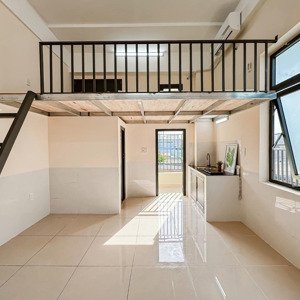 phòng trọ có gác sinh viên - ban công | làng đại học - kí túc xá khu b