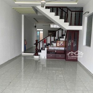 cho thuê nhà nguyên căn 1 trệt 2 lầu trung tâm dĩ an khu green square phù hợp làm văn phòng