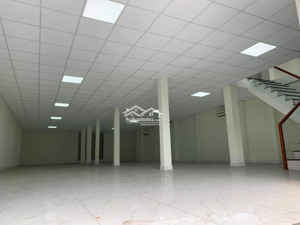 cho thuê mặt bằng lê duẩn. 800 m2 thông suốt. vị trí siêu vip