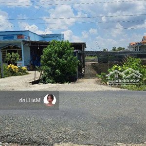 có đất ở chợ giữa xã phú hưng, bến tre, dt 104m2 giá 630tr vao giấy tờ đang cần bán gấp