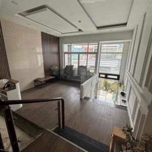 cho thuê mặt tiền gần trục nguyễn đình chiểu, phú nhuận 6x17m. hầm 4 lầu giá 53 triệu