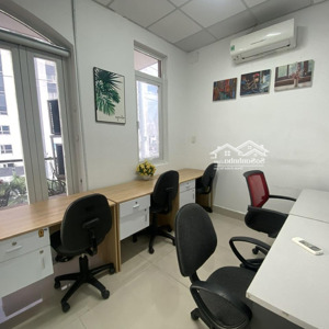 chỉ 2,5 triệu văn phòng có cửa sổ, đầy đủ bàn ghế vào làm việc ngay