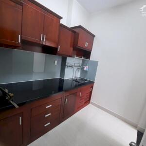 Chính chủ cần bán căn hộ Chung cư 312 Lạc Long Quân, Quận 11. Diện tích 66m2 - 2PN, giá bán 2.8 tỷ