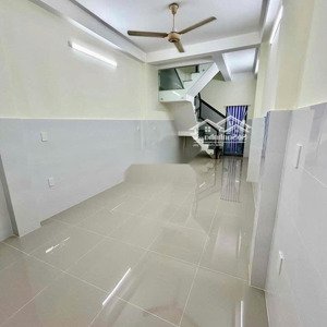 cho thuê nhà hẻm 2m hà tôn quyền, p.4, q.11 giá 8tr