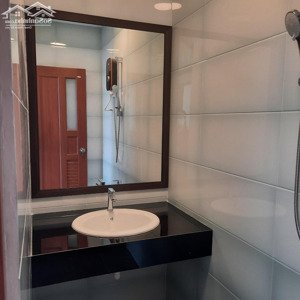 chính chủ cần bán căn hộ chung cư 312 lạc long quân, quận 11. diện tích 66m2 - 2pn, giá bán 2.8 tỷ