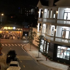 chuyển qua biệt thự ở, cần bán lại ngôi nhà đẹp tâm huyết đang ở, đang kinh doanh, full nội thất