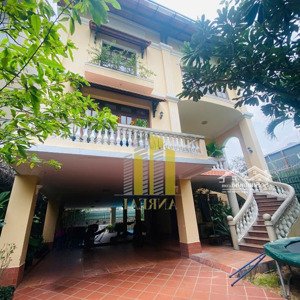 villa thảo điền đầy đủ nội thất - có hồ bơi sân vườn