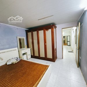 căn hộ tập thể tầng 2 thành công. ba đình. hà nội. sổ to. dt sử dụng 110m. giá 4,95 tỷ. có tl