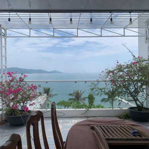 nha trang_cho thuê nhà mặt tiền view biển phạm văn đồng