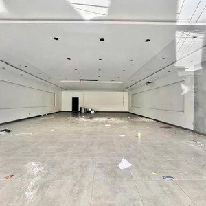 cho thuê mặt bằng ba cu (ngang từ 5m - 20m) (giá từ 15tr - 100 tr)/th. ngay ngã 5