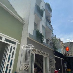nhà đẹp mới tinh full nội thất 2lầu 4pn sân oto ngay bưng ông thoàn quận 9