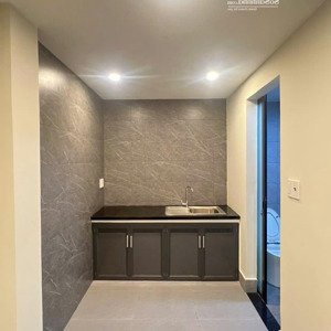 cho thuê nhà, văn phòng, nội thất cơ bản đầy đủ, nhà mới đẹp ở nguyễn văn nguyễn quận 1, 