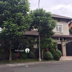 bán biệt thự trong khu compound bảo vệ 24/24 eden mặt tiền đường nguyễn văn hưởng, p. thảo điền