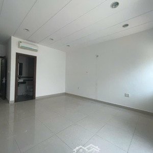 cho thuê nhà riêng khu dân cư him lam kênh tẻ giá 35tr/th