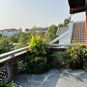 hạ giá bán gấp trong tháng. bán biệt thự nam long trần trọng cung, 8x24m. 3 lầu.hướng đông 27.5 tỷ