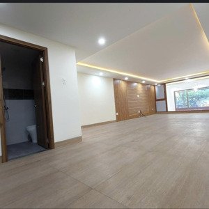 cho thuê nhà 5 tầng mặt tiền đường nguyễn hữu thọ, có thang máy, phòng ốc rộng rãi, tiện nghi
