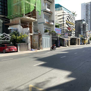 giảm 5 tỷ bán gấp nhà mặt tiền đào duy anh 1 trệt 3 lầu