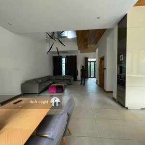 biệt thự him lam q7, 10x20m (200m2), 1 hầm 1 trệt 2 lầu, có thang máy, giá 45 tỷ