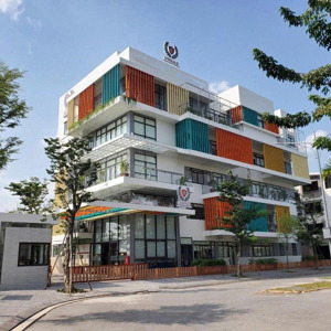 suất nội bộ kdc king hill, nền góc 2 mt, đối diện trường quốc tế, sổ sẵn công chứng ngay