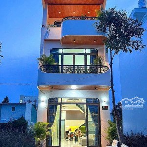 nhà mới xây 1 trệt 2 lầu kèm nội thất nằm ngay đường nguyễn văn thành - tp thủ dầu một