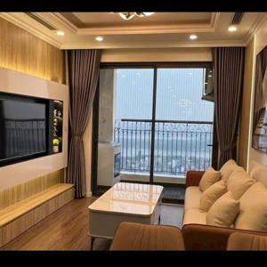 căn 3 phòng ngủ siêu đẹp ngoại giao đoàn full nội thất ở đẳng cấp 18 triệu