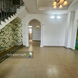cho thuê nhà phố 6x16m giá 24 triệu, 5x20m view hồ giá 30 triệu, góc 5x20m giá 27 triệu hoàn thiện