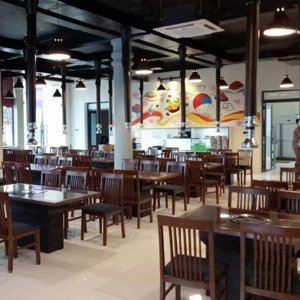 cho thuê mặt bằng phố nguyễn văn lộc mặt tiền 10m diện tích rộng mô hình đa dạng 