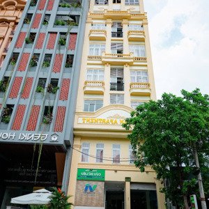 bán tòa chdv 50 phòng mặt tiền đường cao thị chính, phường phú thuận, quận 7. thu nhập 200tr/ tháng