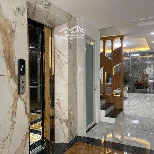 hot- nhà đẹp siêu phẩm thang máy-1 trệt+lửng+ 3 lầu+st-4m x 15m-giá tốt- trung tâm p.8 gò vấp