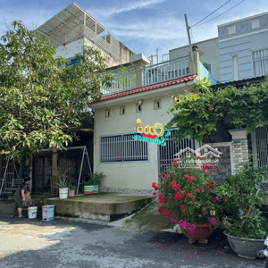 89,5m2 nhà 1 trệt 1 lầu hoàn công đầy đủ, đường trước nhà 12m.gần 3 trường đh