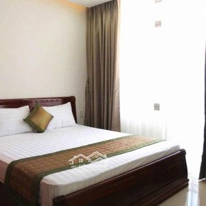 căn khách sạn 12 tầng siêu vip 22p cách biển chỉ vài trăm mét đang chào bán 43 tỉ
