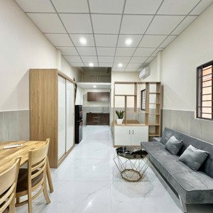 new 100% căn hộ 1pn 40m2 cửa sổ | gần bờ kè hoàng sa q3, cho nuôi thú cưng, có máy giặt riêng .