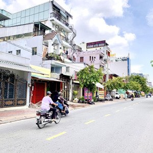 trung tâm quận 7 20 căn hộ full nội thất doanh thu ổn định 70 triệu/tháng