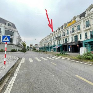 chính chủ bán căn nhà shophouse, cạnh siêu thị vincom uông bí, thành phố uông bí, quảng ninh
