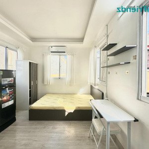 căn hộ studio thoáng 4 cửa sổ trời 25m2 full nội thất cửa sổ ngay chợ bàn cờ, ngã 6 lý thái tổ