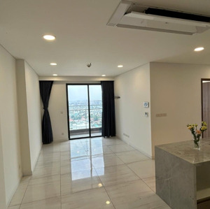 cho thuê ch kingston residence, 18 triệu vnd, nt cơ bản, 100m2, 3pn, 2wc, phú nhuận, hcm