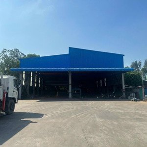 cho thuê kho xưởng đg nguyễn văn bứa hóc môn dt 1650m2 giá 120tr cont 40f 24/24 có cẩu trục 5tan