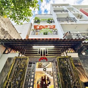 chính chủ cần bán gấp nhà quận 7 - 67m2 - 4 tầng - 10tỷ8