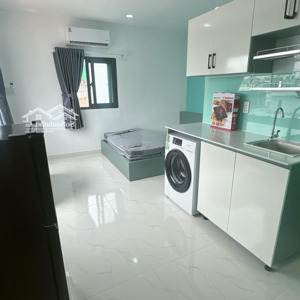 siêu hiếm phú nhuận gần nguyễn văn trỗi bán gấp chdv 4 tầng thu nhập khoán 35tr/th nhỉnh 8tỷ