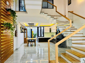 bán biệt thự villa hồ bơi - đường huyện thanh quan - gần biển